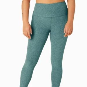 Beyond Yoga Spacedye High Waisted Capri Leggings in Turquoise